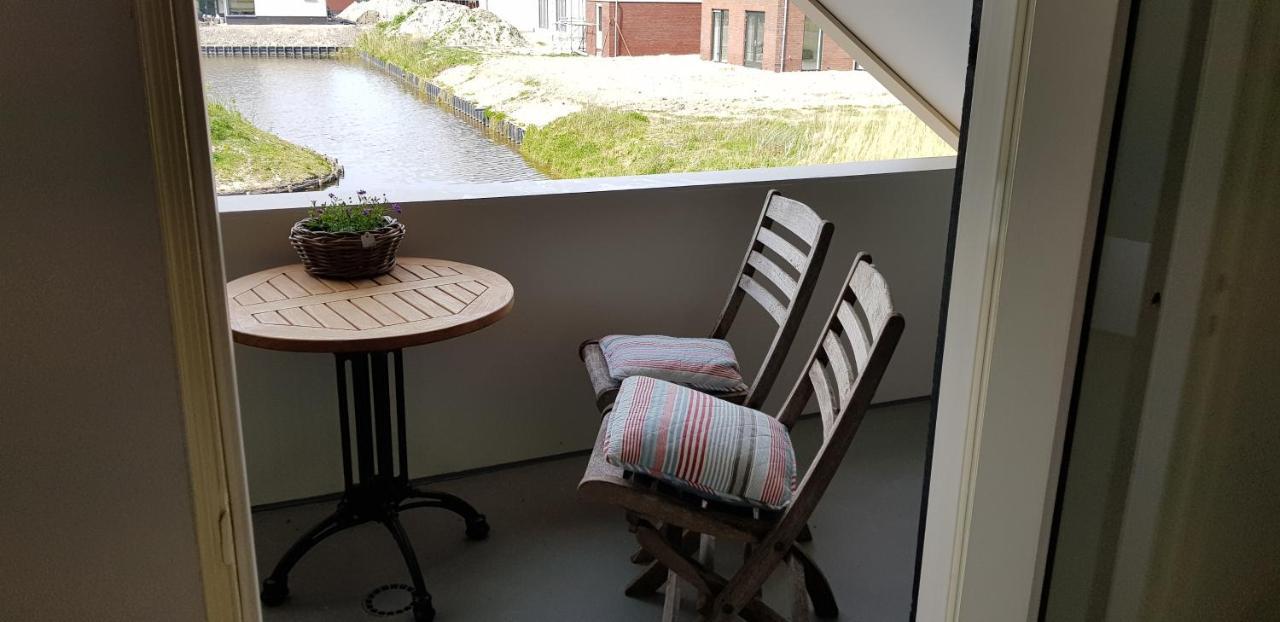 Prachtig Vrijstaand Appartement Aan Het Water Heerhugowaard Exterior photo